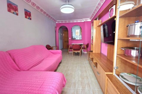 Huoneisto myytävänä Torrevieja, Alicante, Espanja, 2 makuuhuonetta, 60 m2 No. 184373 - kuva 12