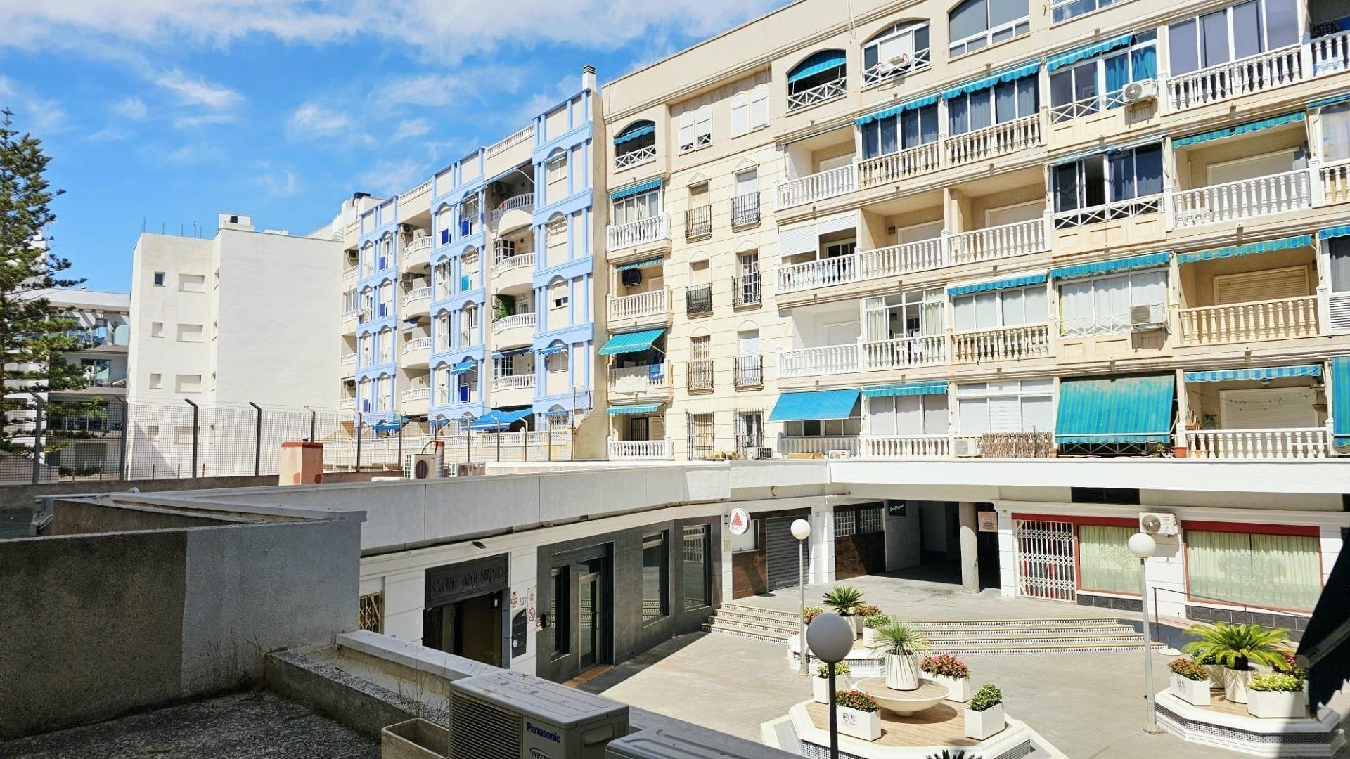 Dzīvoklis Torrevieja, Alicante, Spānijā 2 istabas, 75 m2 Nr. 184375