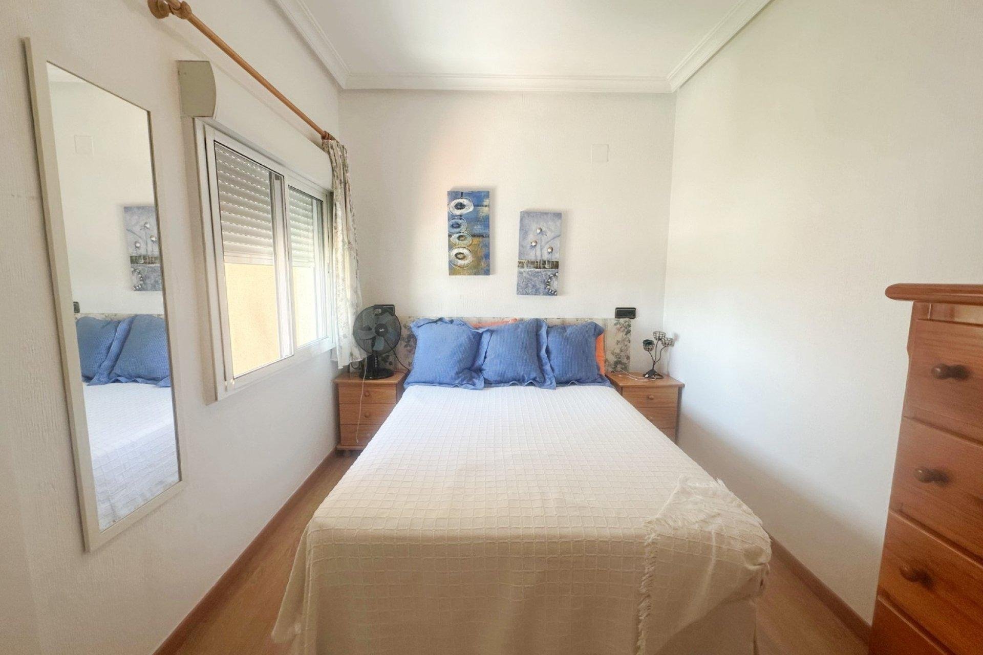 Bungalow a La Mata, Alicante, Spagna 1 camera da letto, 45 mq. N° 184379