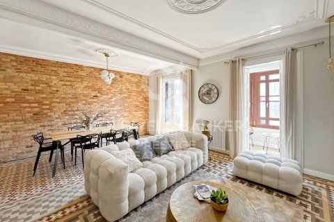 Apartment à Barcelona, Espagne 3 chambres, 141 m2 No. 158295