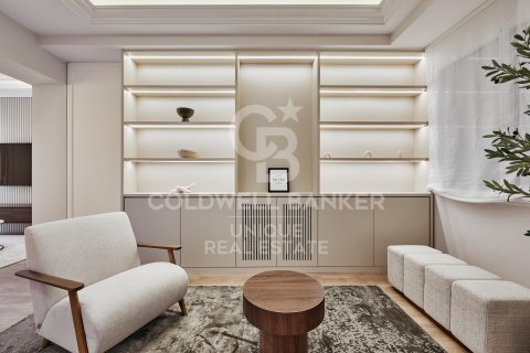 Apartamento en venta en Madrid, España 2 dormitorios, 117 m2 No. 158297 - foto 5