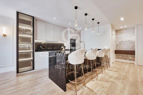 Продажа квартиры в Мадрид, Испания 3 спальни, 180м2 №158296 - фото 6