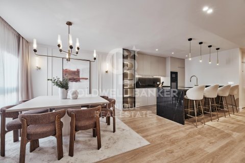 Продажа квартиры в Мадрид, Испания 3 спальни, 180м2 №158296 - фото 5
