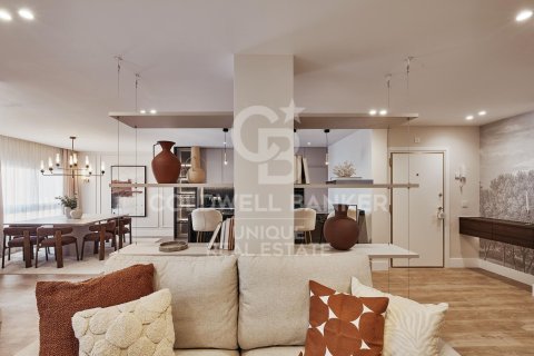 Продажа квартиры в Мадрид, Испания 3 спальни, 180м2 №158296 - фото 2