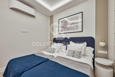 Apartment for sale in Madrid, Spain 3 bedrooms, 142 sq.m. No. 158298 - photo 21