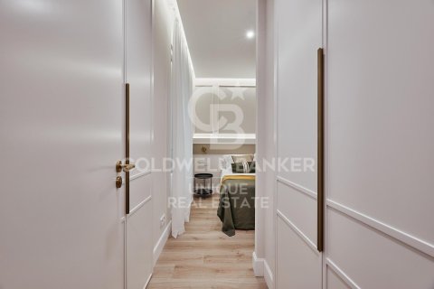 Apartment for sale in Madrid, Spain 3 bedrooms, 142 sq.m. No. 158298 - photo 10