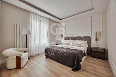 Apartment for sale in Madrid, Spain 3 bedrooms, 142 sq.m. No. 158298 - photo 16