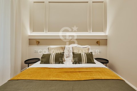 Apartment for sale in Madrid, Spain 3 bedrooms, 142 sq.m. No. 158298 - photo 11