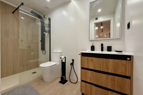 Apartament w Torrevieja, Alicante, Hiszpania 2 sypialnie, 83 mkw. nr 146958 – zdjęcie 17