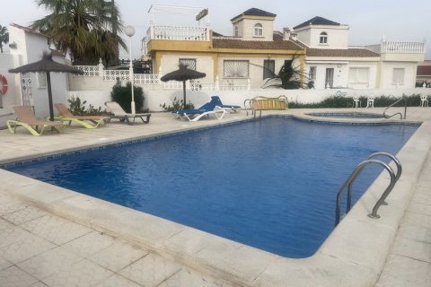 Bungalow en venta en Algorfa, Alicante, España No. 146962 - foto 4
