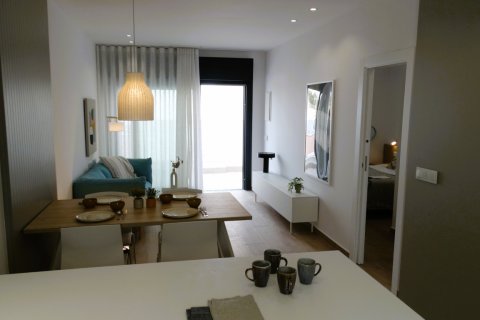Bungalow en RAMBLA BEACH IV, Pilar de la Horadada, Alicante, España 3 dormitorios, 186.57 m2 No. 166840