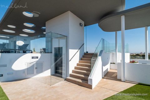 Продажа квартиры Пунта Прима, Аликанте, Испания 3 спальни, 96м2 №60152 - фото 3
