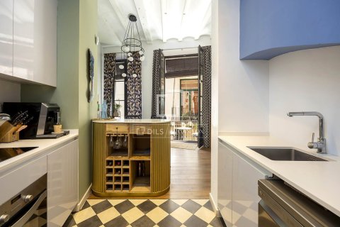 Apartment for sale in Barcelona, Spain 1 bedroom, 70 sq.m. No. 192668 - photo 13