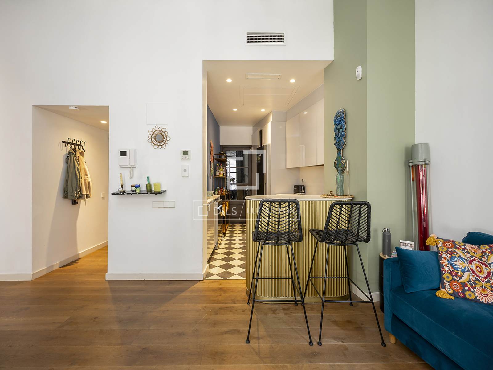 Apartment in Barcelona, Spain 1 bedroom, 70 sq.m. No. 192668