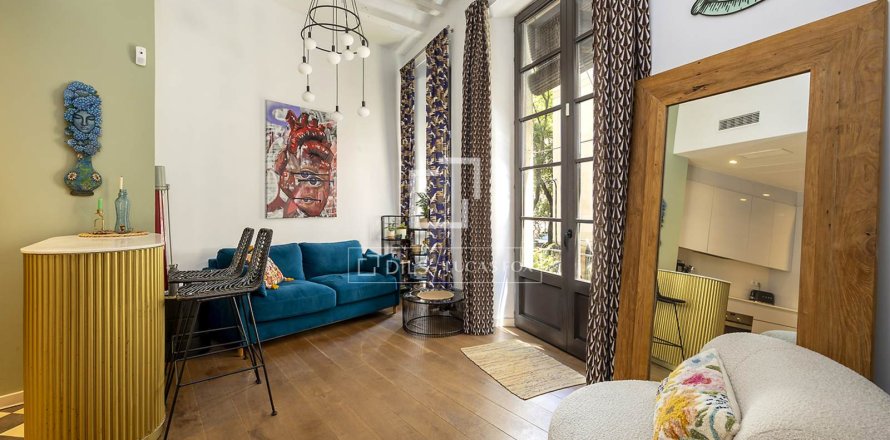 Apartment in Barcelona, Spain 1 bedroom, 70 sq.m. No. 192668