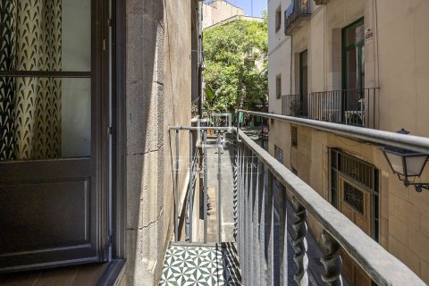 Apartment for sale in Barcelona, Spain 1 bedroom, 70 sq.m. No. 192668 - photo 24