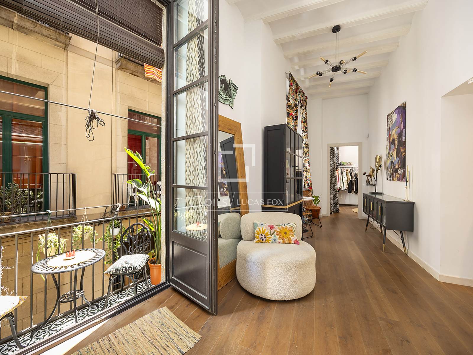 Apartment in Barcelona, Spain 1 bedroom, 70 sq.m. No. 192668
