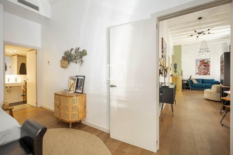 Apartment for sale in Barcelona, Spain 1 bedroom, 70 sq.m. No. 192668 - photo 20