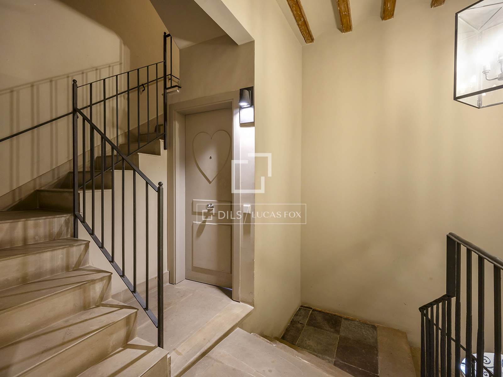Apartment in Barcelona, Spain 1 bedroom, 70 sq.m. No. 192668