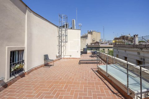 Apartment for sale in Barcelona, Spain 1 bedroom, 70 sq.m. No. 192668 - photo 26