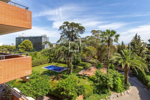 Apartment in Esplugues de Llobregat, Barcelona, Spain 4 bedrooms, 144 sq.m. No. 192669