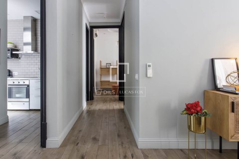 Apartment for sale in Barcelona, Spain 2 bedrooms, 92 sq.m. No. 192670 - photo 9