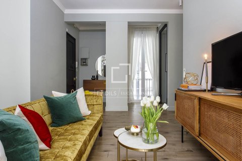 Apartment for sale in Barcelona, Spain 2 bedrooms, 92 sq.m. No. 192670 - photo 3