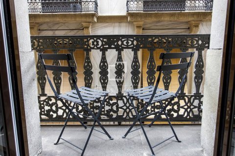Apartment for sale in Barcelona, Spain 2 bedrooms, 92 sq.m. No. 192670 - photo 5