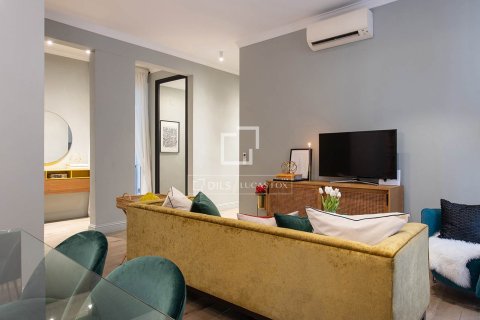 Apartment for sale in Barcelona, Spain 2 bedrooms, 92 sq.m. No. 192670 - photo 7