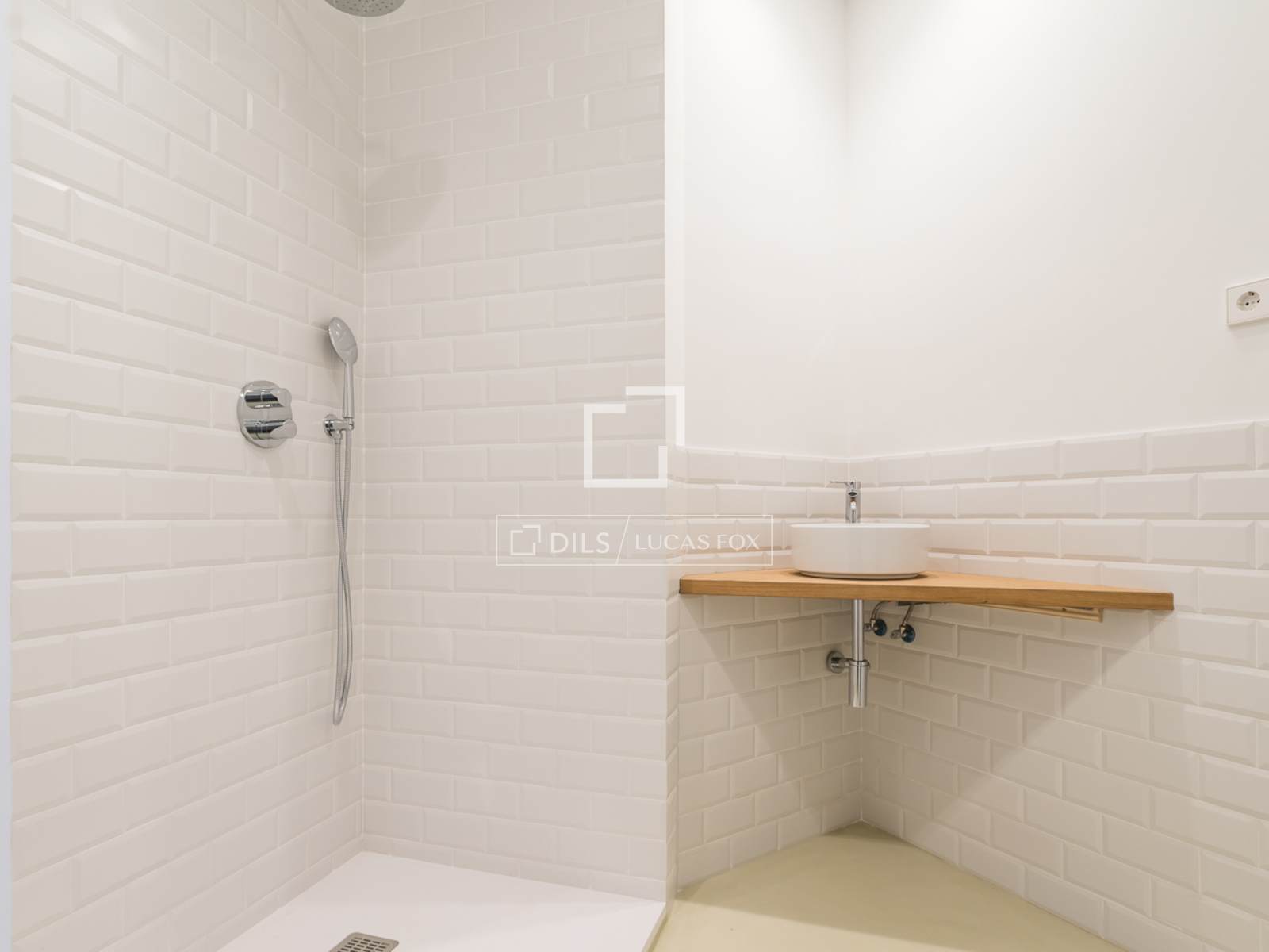 Huoneisto Barcelona, Espanja 4 makuuhuonetta, 170 m2 No. 192836