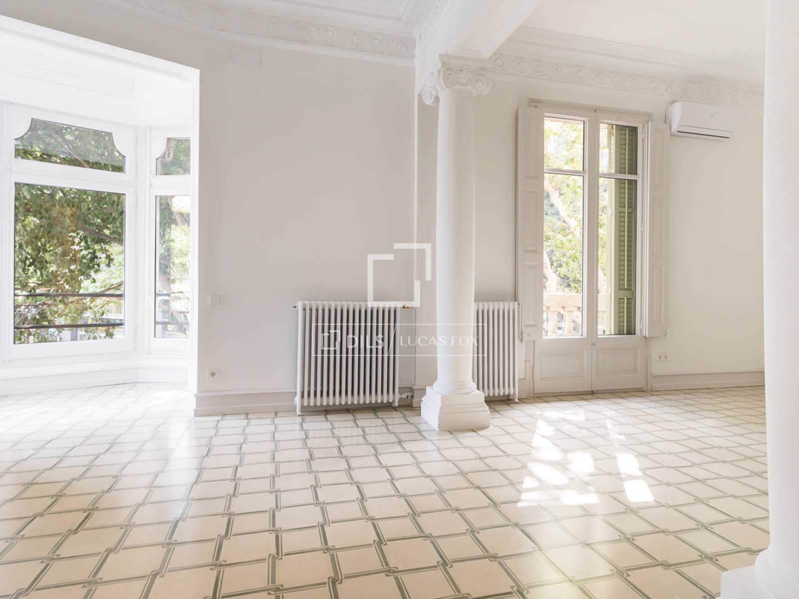 Huoneisto Barcelona, Espanja 4 makuuhuonetta, 170 m2 No. 192836