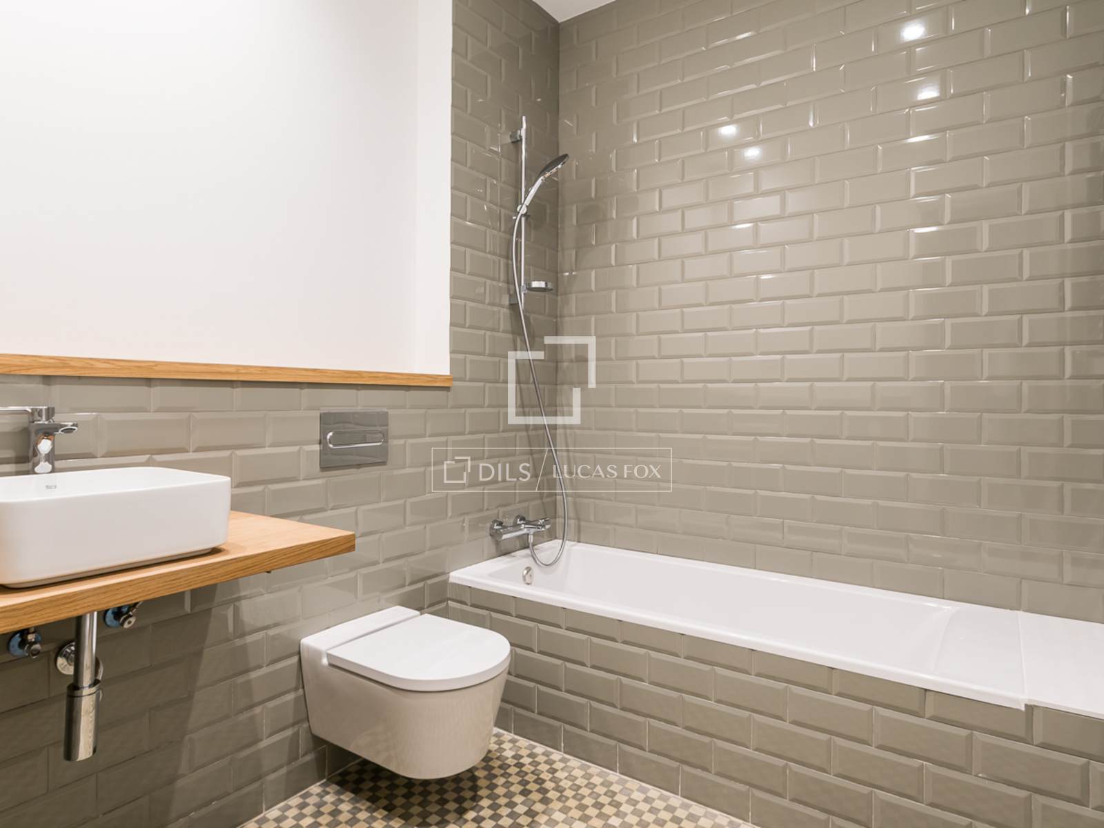 Huoneisto Barcelona, Espanja 4 makuuhuonetta, 170 m2 No. 192836