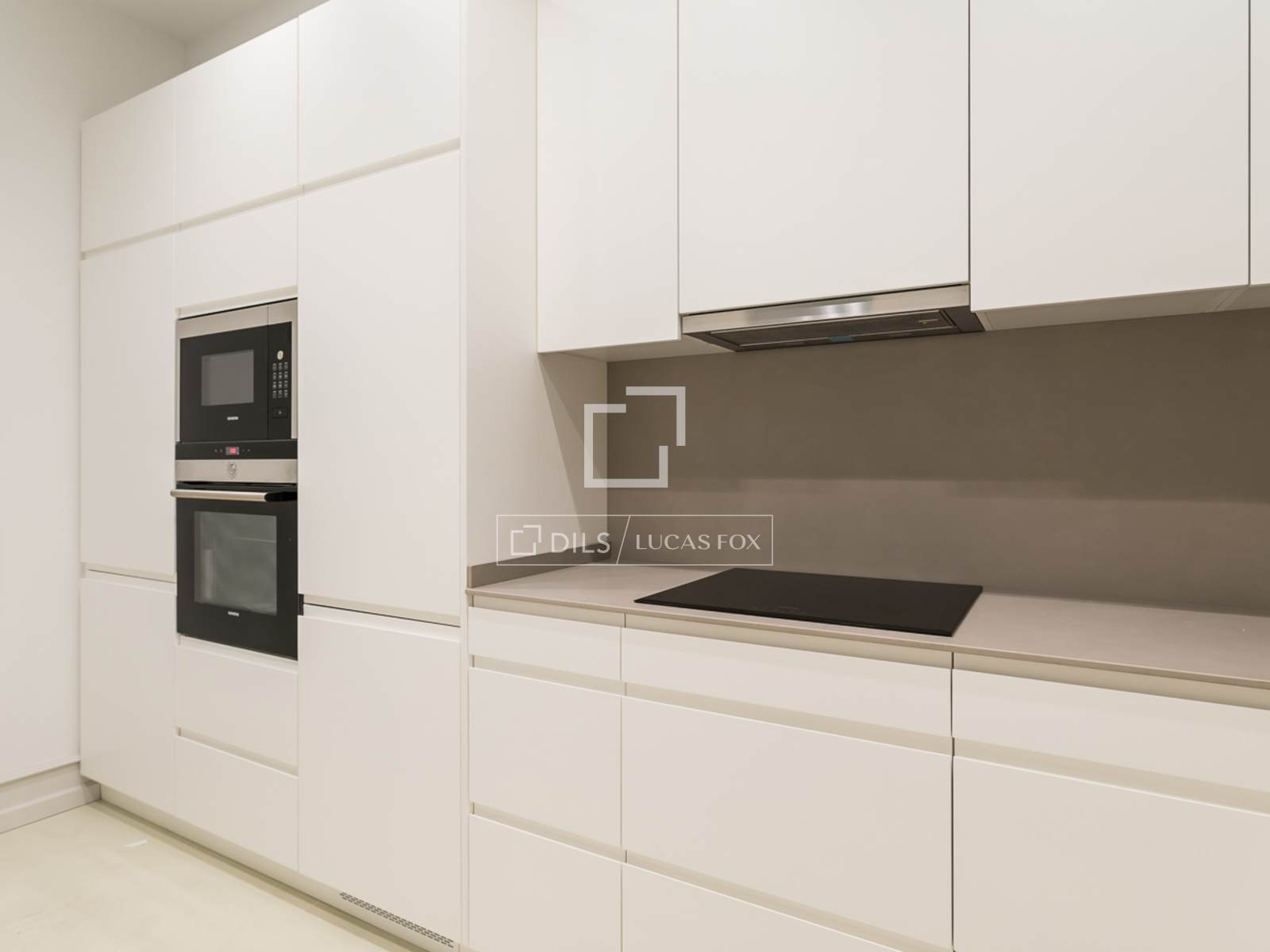 Huoneisto Barcelona, Espanja 4 makuuhuonetta, 170 m2 No. 192836