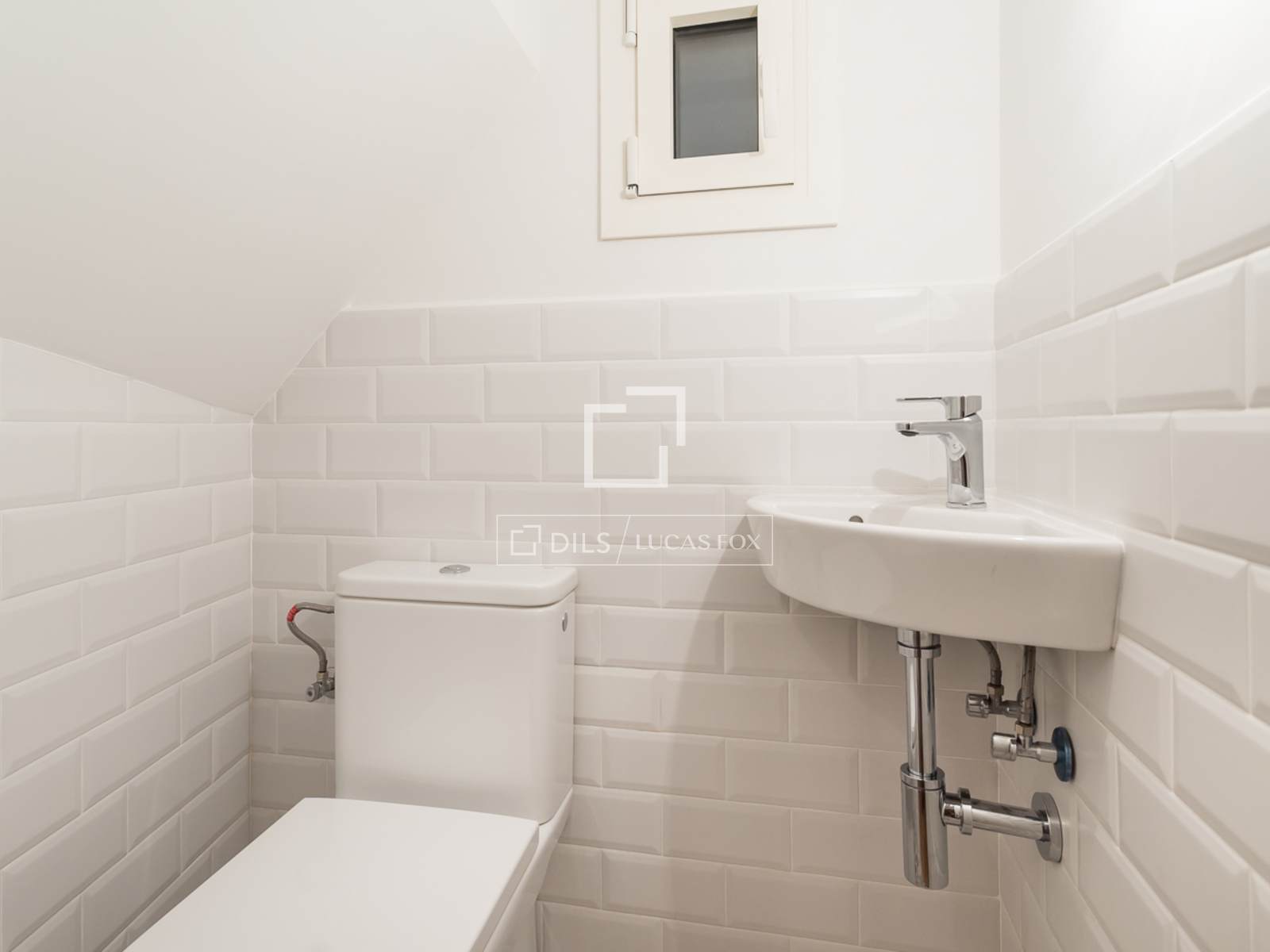 Huoneisto Barcelona, Espanja 4 makuuhuonetta, 170 m2 No. 192836
