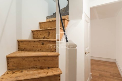 Huoneisto myytävänä Barcelona, Espanja, 4 makuuhuonetta, 170 m2 No. 192836 - kuva 20