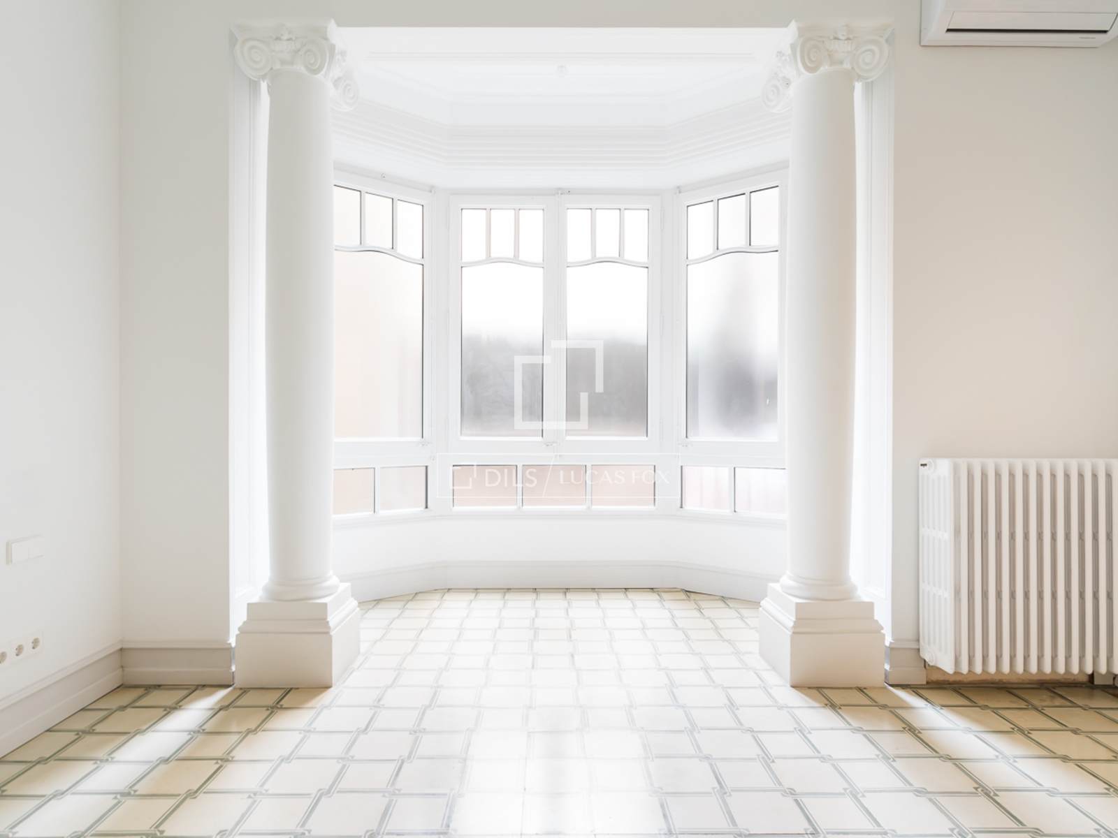 Huoneisto Barcelona, Espanja 4 makuuhuonetta, 170 m2 No. 192836
