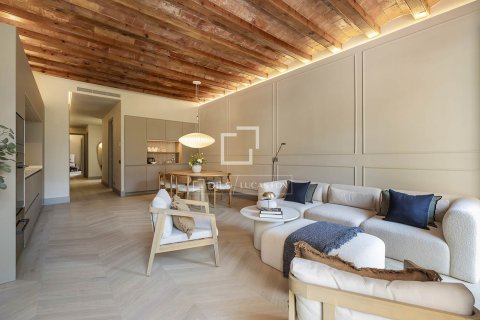 Apartment for sale in Barcelona, Spain 2 bedrooms, 109 sq.m. No. 192667 - photo 4