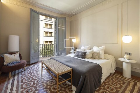 Apartment for sale in Barcelona, Spain 2 bedrooms, 109 sq.m. No. 192667 - photo 26