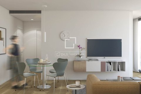 Huoneisto myytävänä Barcelona, Espanja, 4 makuuhuonetta, 142 m2 No. 192835 - kuva 3