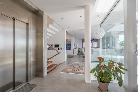 Villa for sale in Mallorca, Spain 6 bedrooms, 500 sq.m. No. 147986 - photo 19