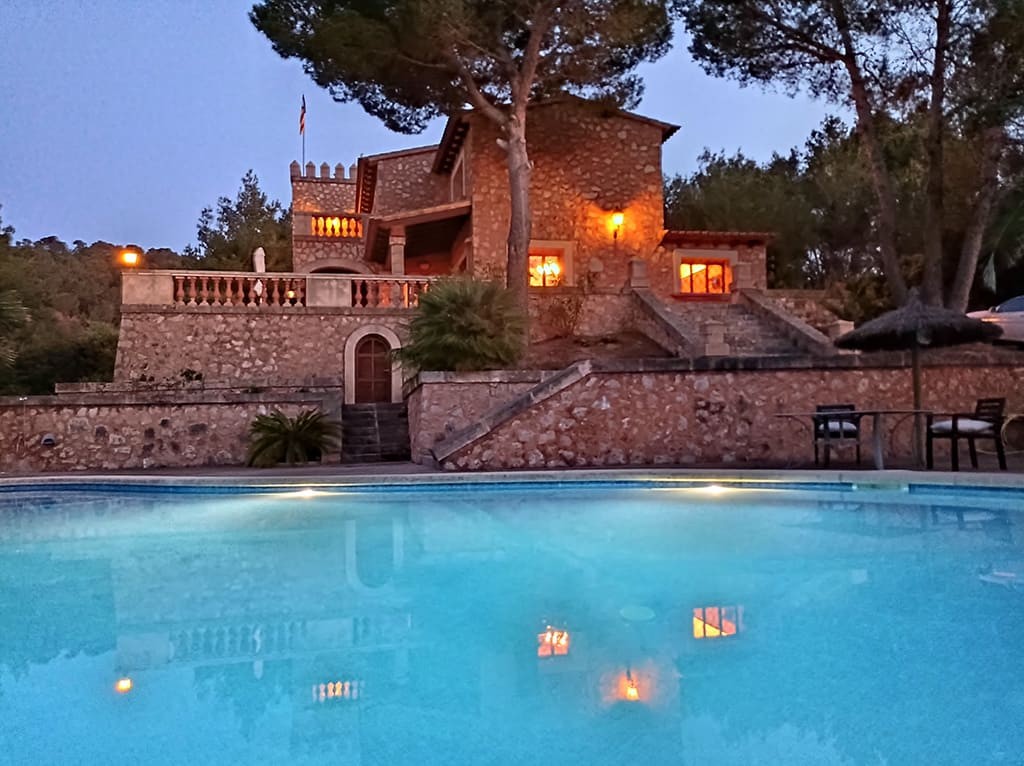 Villa i Cala Millor, Mallorca, Spanien 5 sovrum, 362 kvm. Nr. 147984