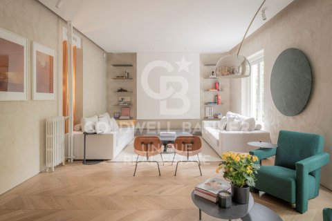 Apartment à vendre à Madrid, Espagne, 3 chambres, 160 m2 No. 156980 - photo 2