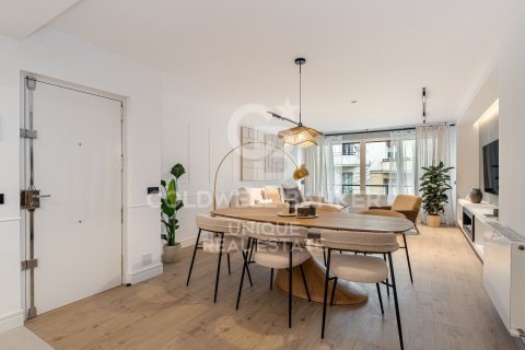 Apartment à vendre à Madrid, Espagne, 2 chambres, 222 m2 No. 156981 - photo 8