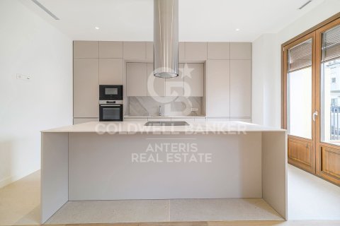 Продажа пентхауса в Барселона, Испания 3 спальни, 166м2 №156985 - фото 9