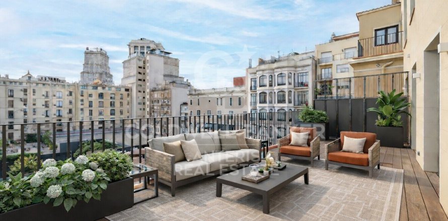 Takvåning i Barcelona, Spanien 3 sovrum, 166 kvm. Nr. 156985