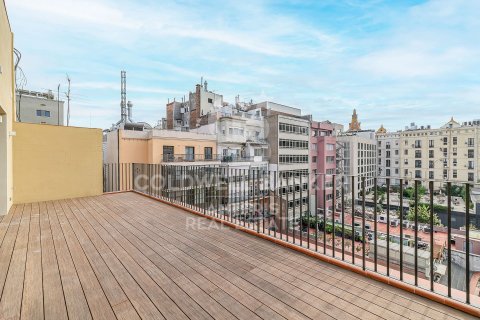 Takvåning till salu i Barcelona, Spanien 3 sovrum, 166 kvm. Nr. 156985 - foto 3