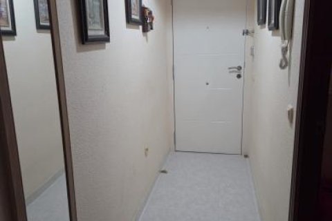 Wohnung zum Verkauf in Torrevieja, Alicante, Spanien 1 Schlafzimmer, 50 m2 Nr. 186976 - Foto 3