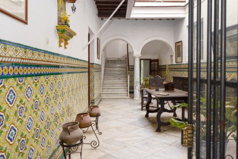 House for sale El Puerto de Santa Maria, Cadiz, Spain 8 bedrooms, 900 sq.m. No. 106943 - photo 9