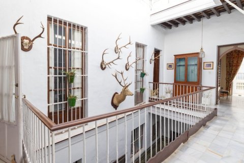 House for sale El Puerto de Santa Maria, Cadiz, Spain 8 bedrooms, 900 sq.m. No. 106943 - photo 14