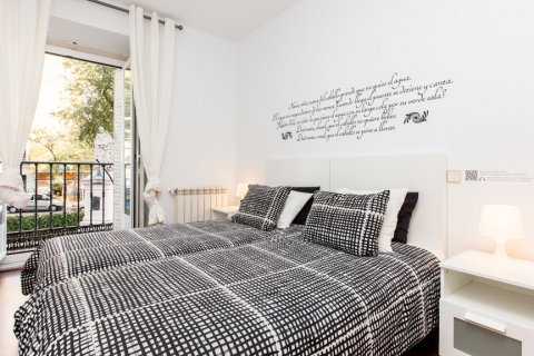 Apartment for sale Madrid, Spain 6 bedrooms, 270 sq.m. No. 106942 - photo 5
